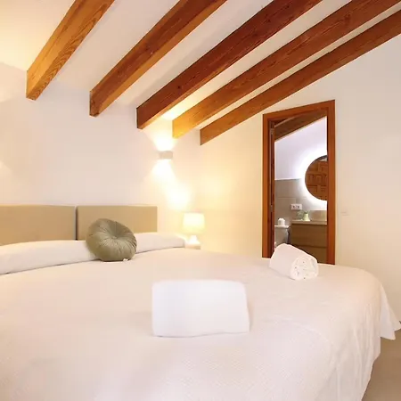 빌라 Rustic House Recently Renovated With Views To The Mountains By Renthousing *