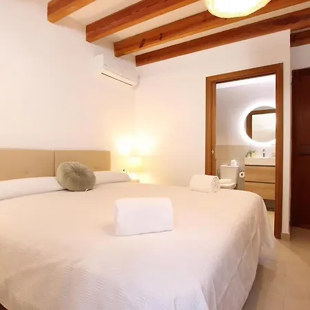 Rustic House Recently Renovated With Views To The Mountains By Renthousing 빌라 포엔샤